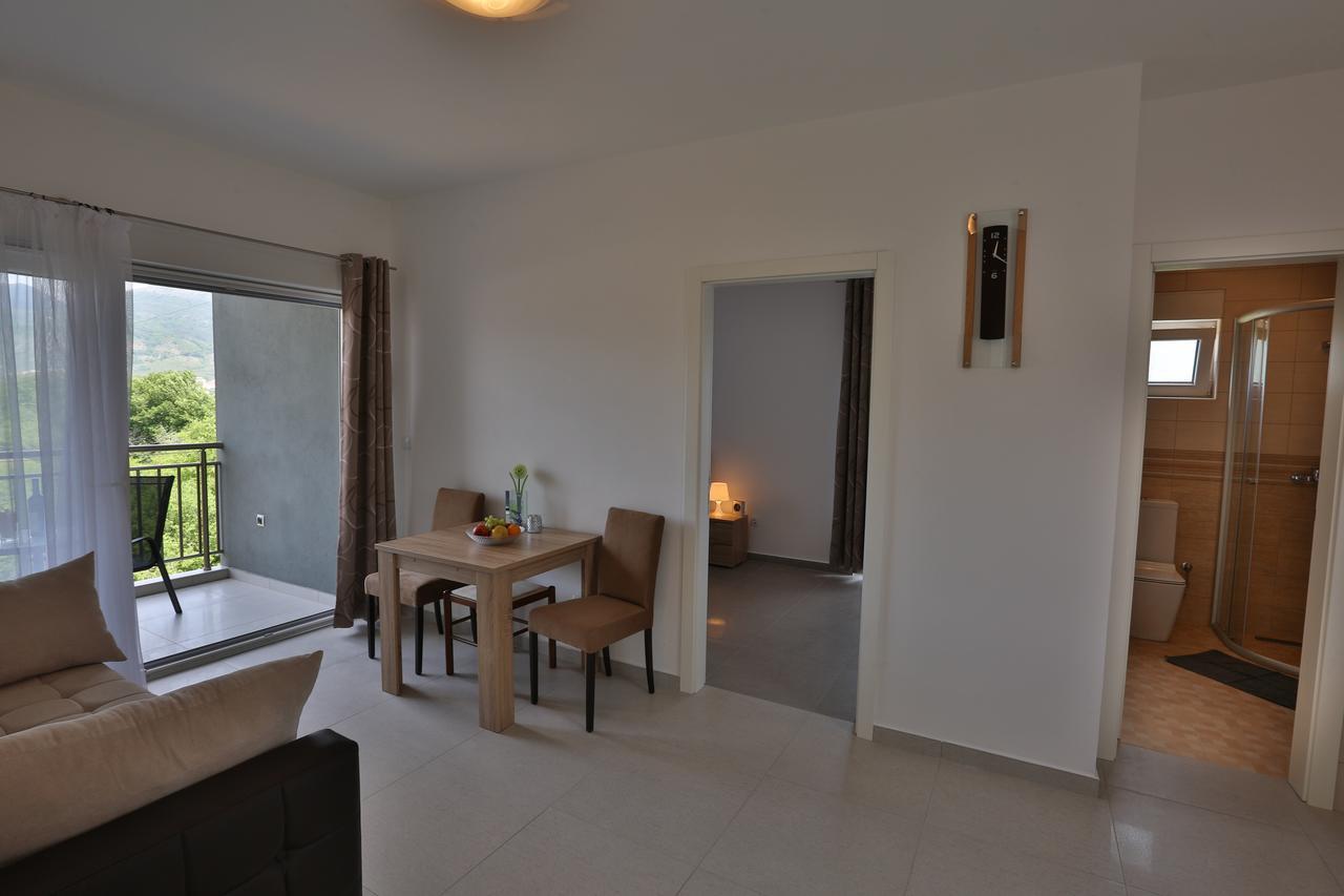 Kristina Apartments Tivat Eksteriør bilde