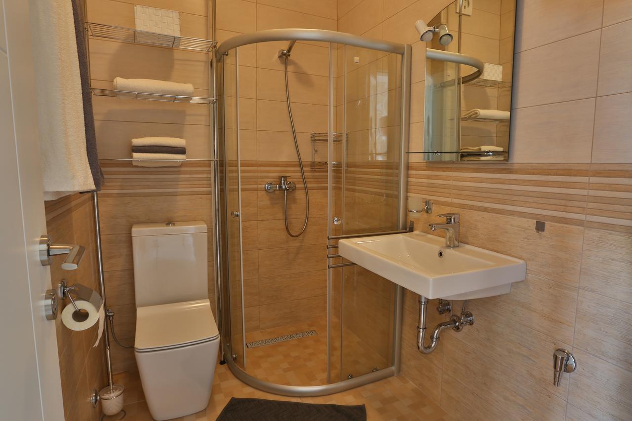 Kristina Apartments Tivat Eksteriør bilde