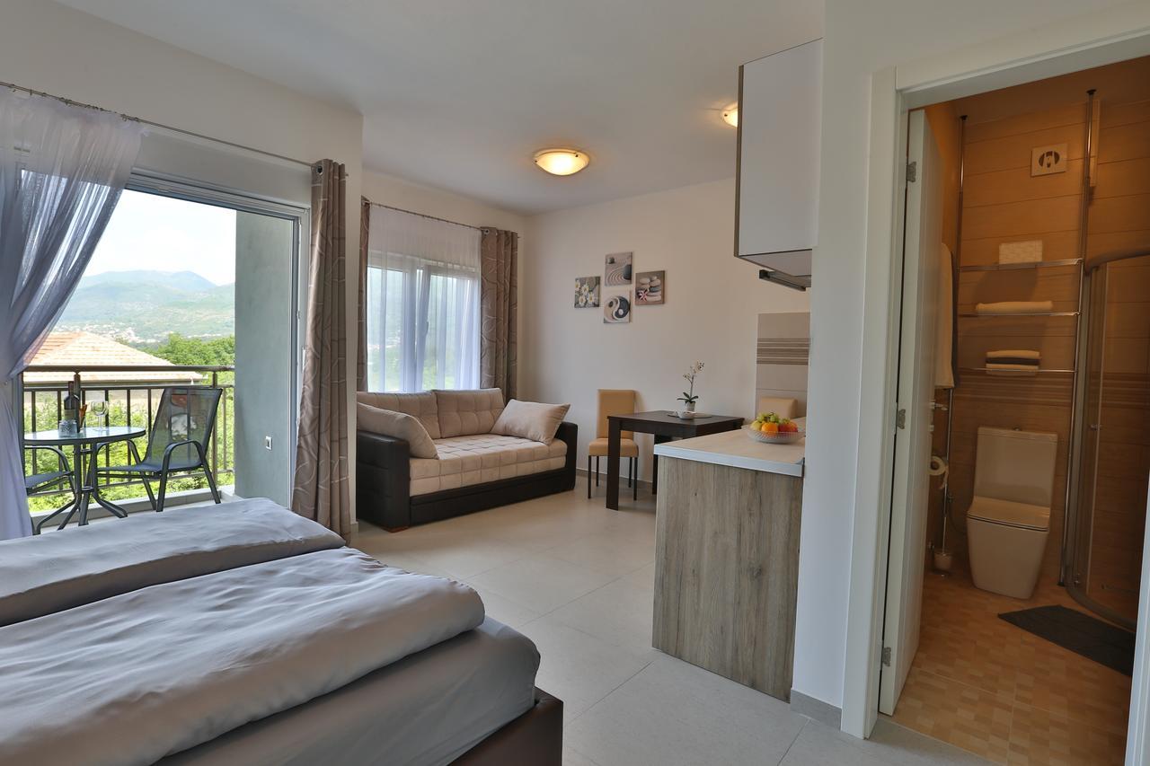 Kristina Apartments Tivat Eksteriør bilde