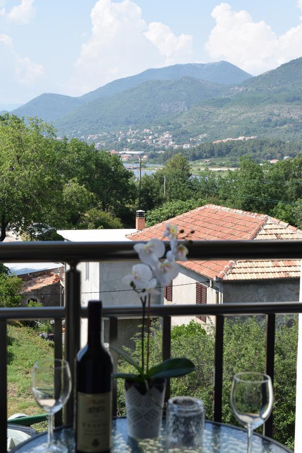 Kristina Apartments Tivat Eksteriør bilde
