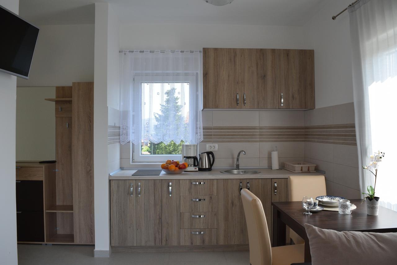 Kristina Apartments Tivat Eksteriør bilde