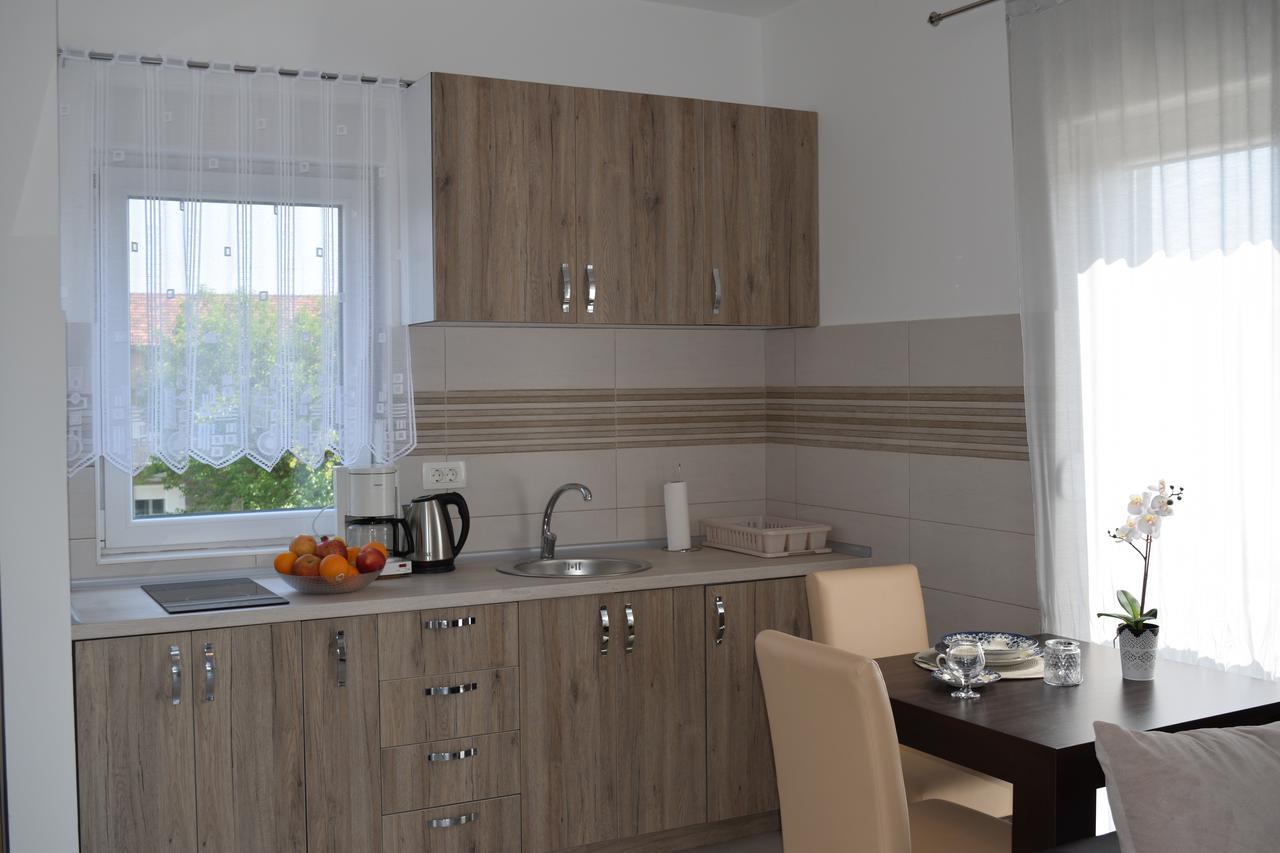 Kristina Apartments Tivat Eksteriør bilde